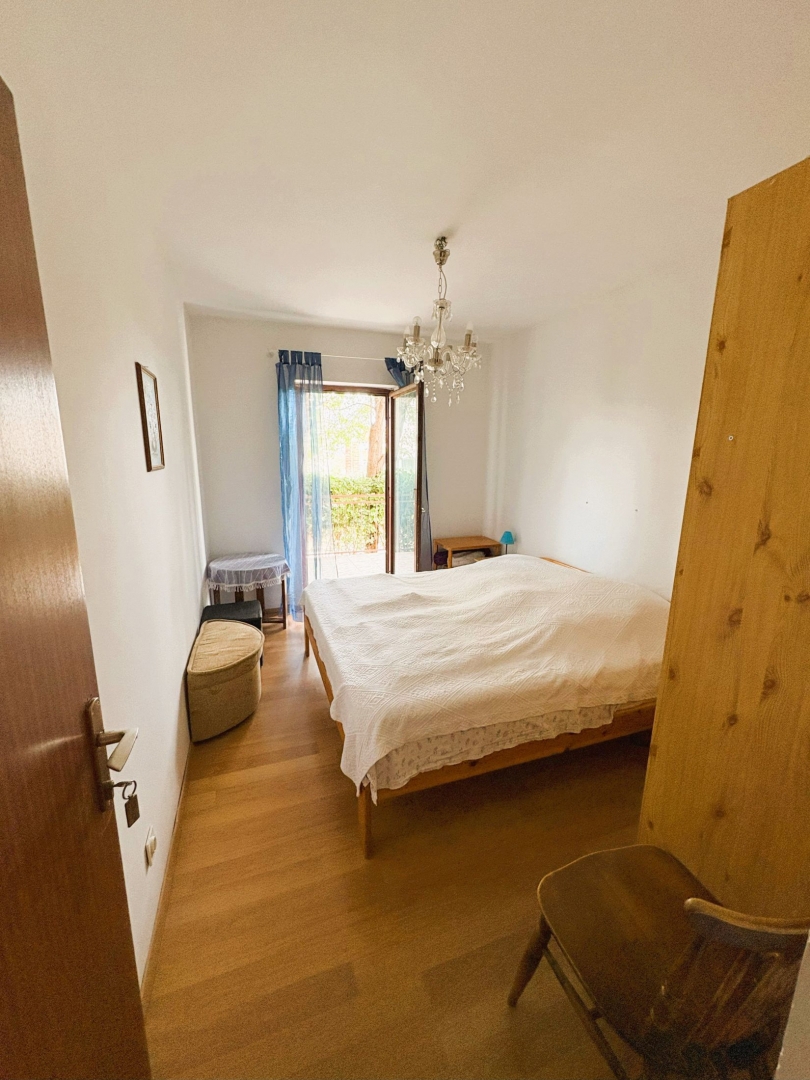 Dve hiši, Vodice, širši center, 550 m do plaže