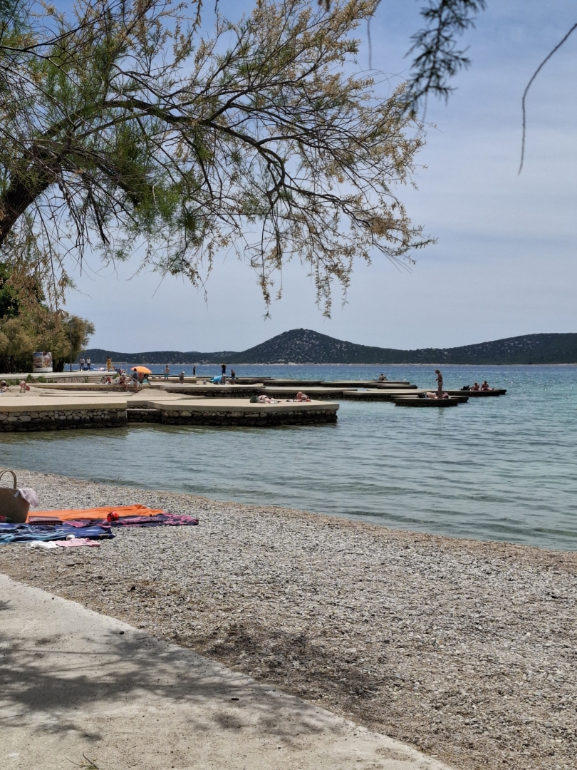 Dve hiši, Vodice, širši center, 550 m do plaže, 345000 €