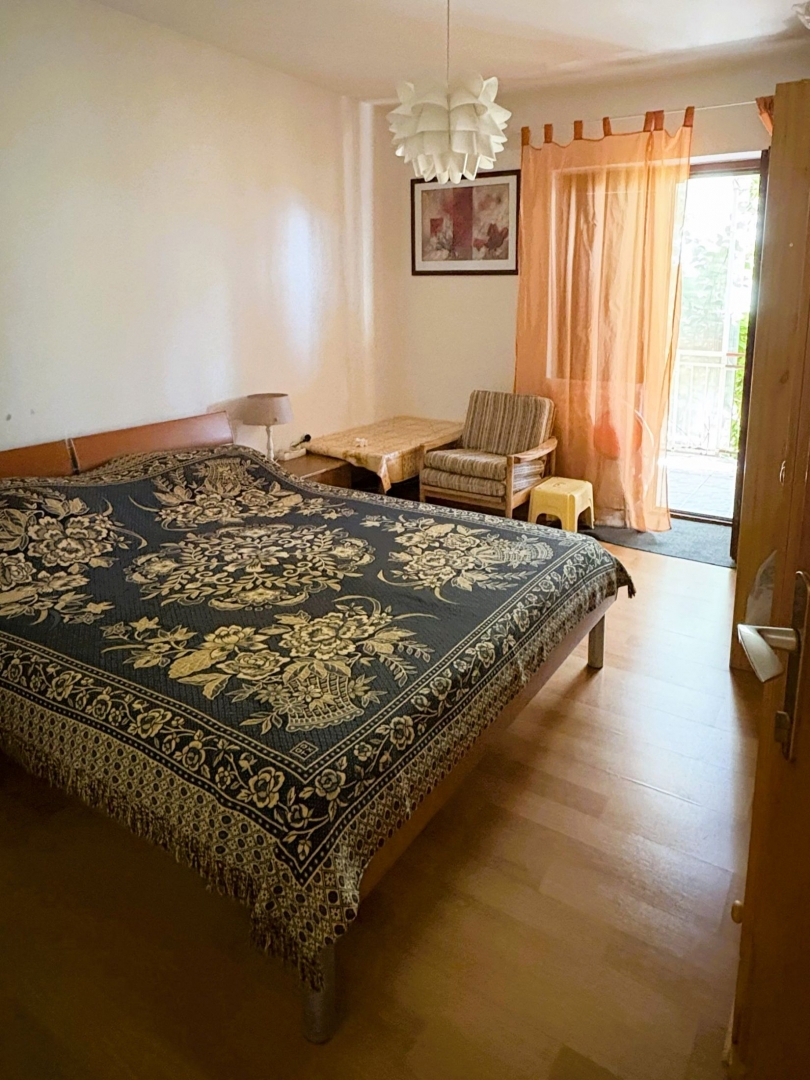 Dve hiši, Vodice, širši center, 550 m do plaže