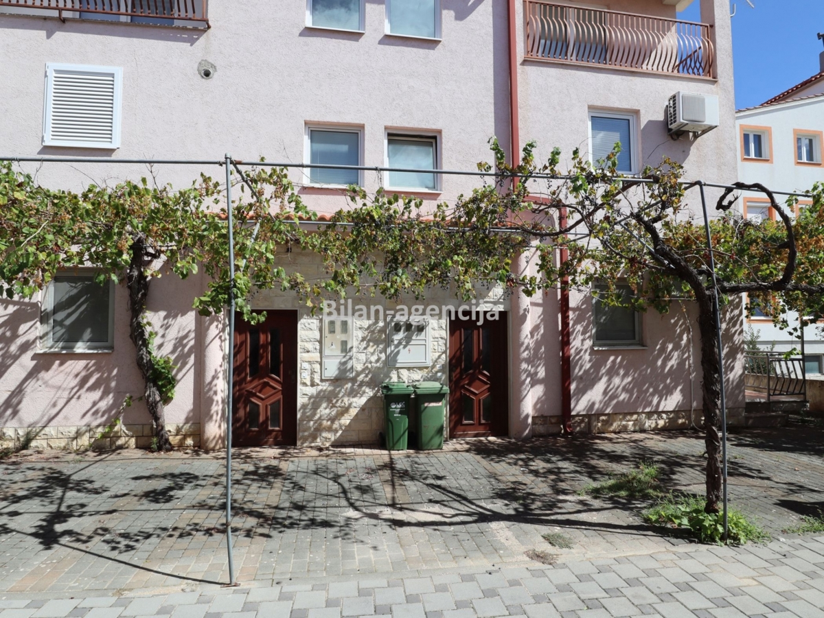 Apartma/Stanovanje Vodice, 25m2