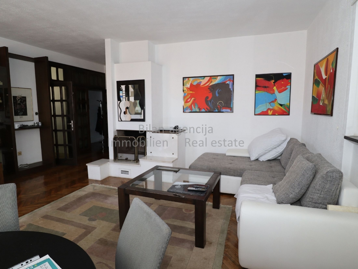 Apartma/Stanovanje Vodice, 170m2