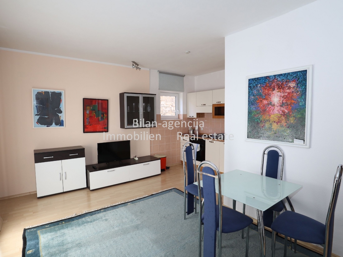 Apartma/Stanovanje Vodice, 170m2