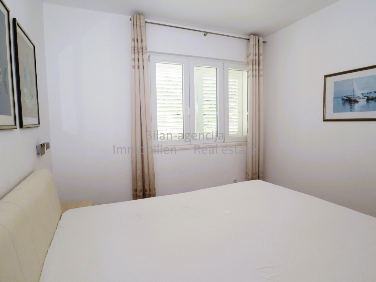 Apartma/Stanovanje Vodice, 170m2