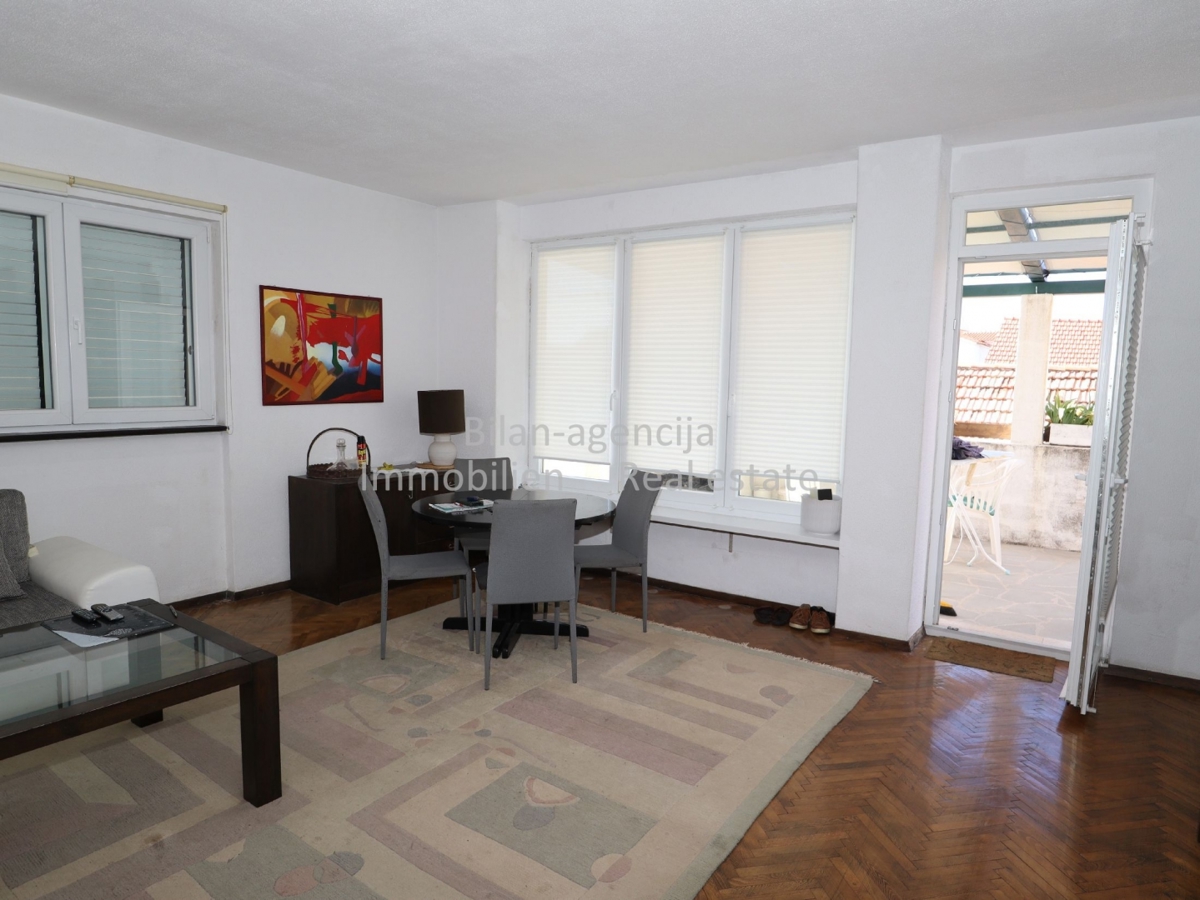 Apartma/Stanovanje Vodice, 170m2