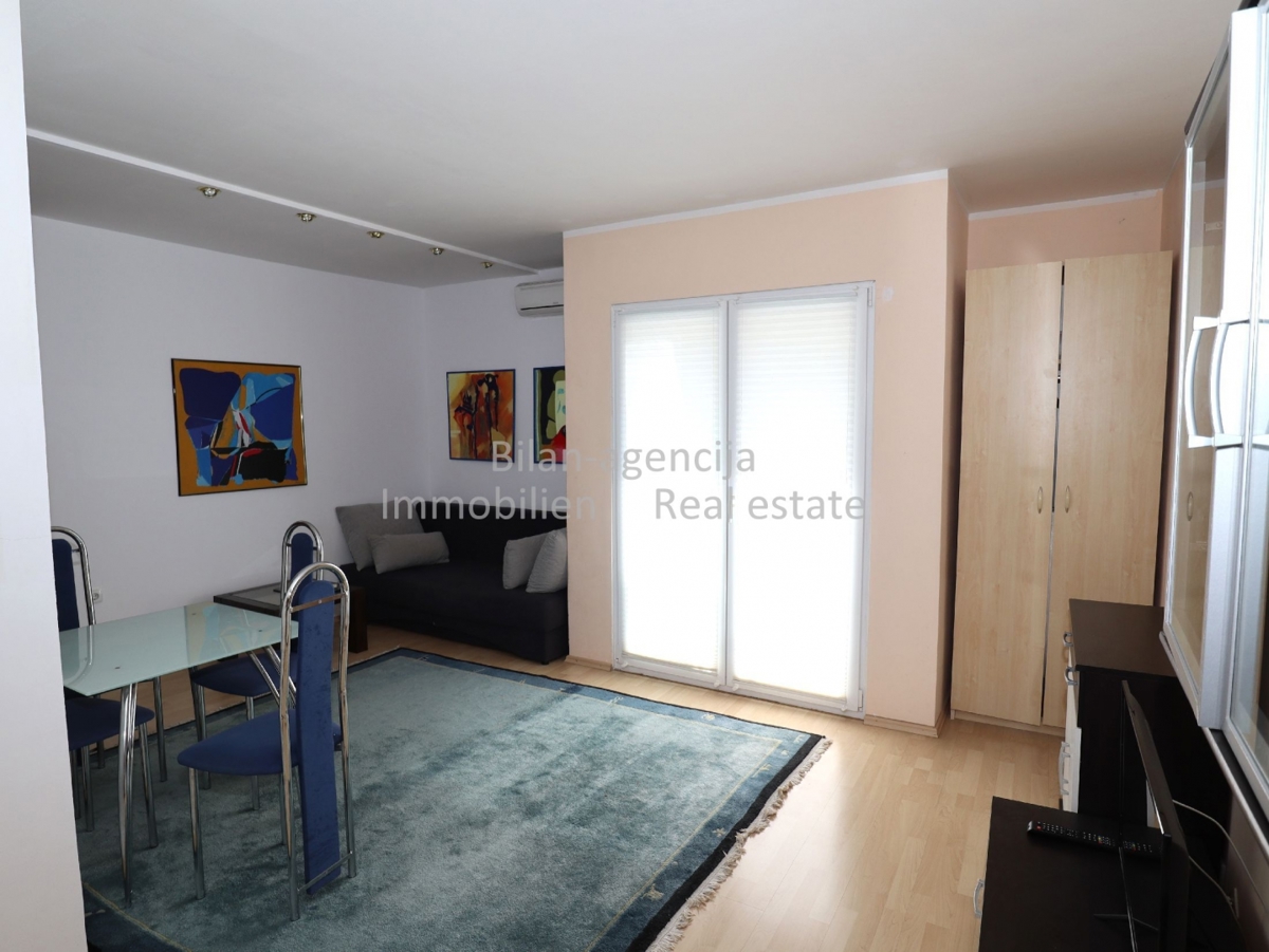 Apartma/Stanovanje Vodice, 170m2