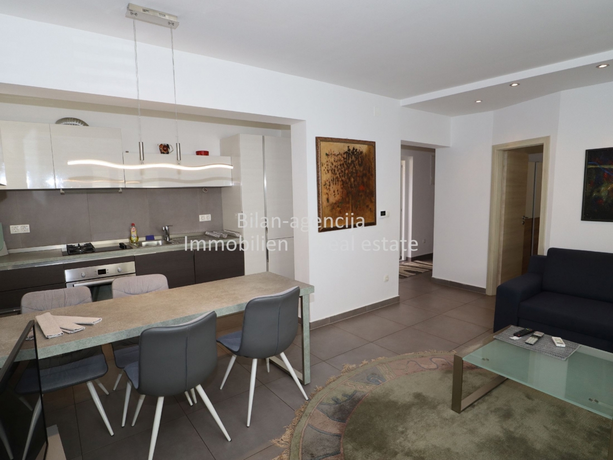 Apartma/Stanovanje Vodice, 170m2