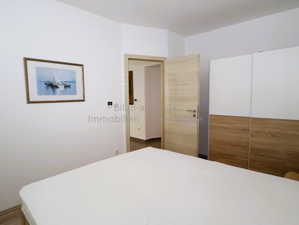 Apartma/Stanovanje Vodice, 170m2