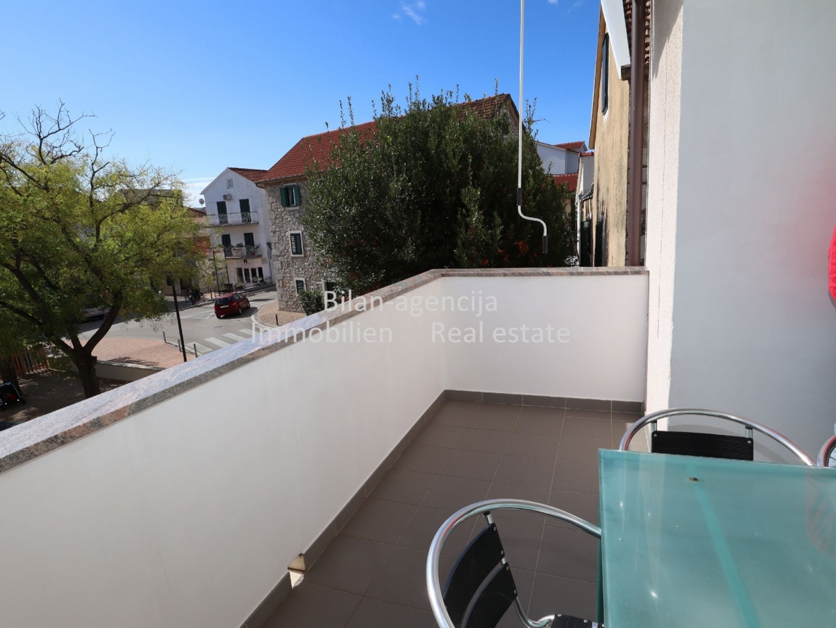Apartma/Stanovanje Vodice, 170m2