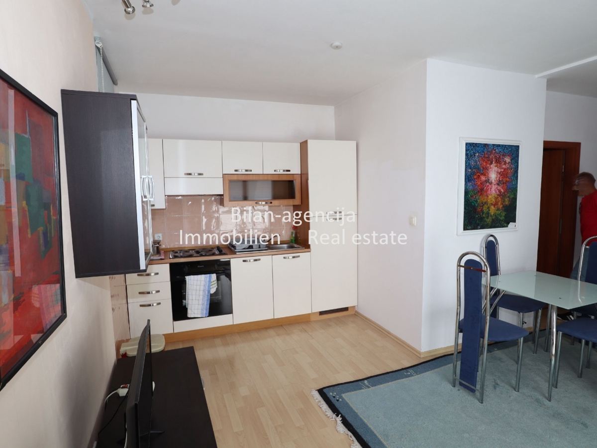 Apartma/Stanovanje Vodice, 170m2