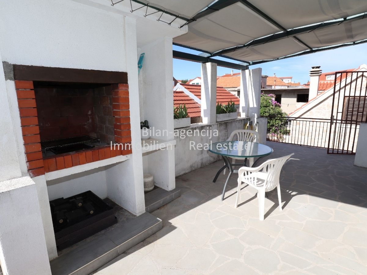 Apartma/Stanovanje Vodice, 170m2