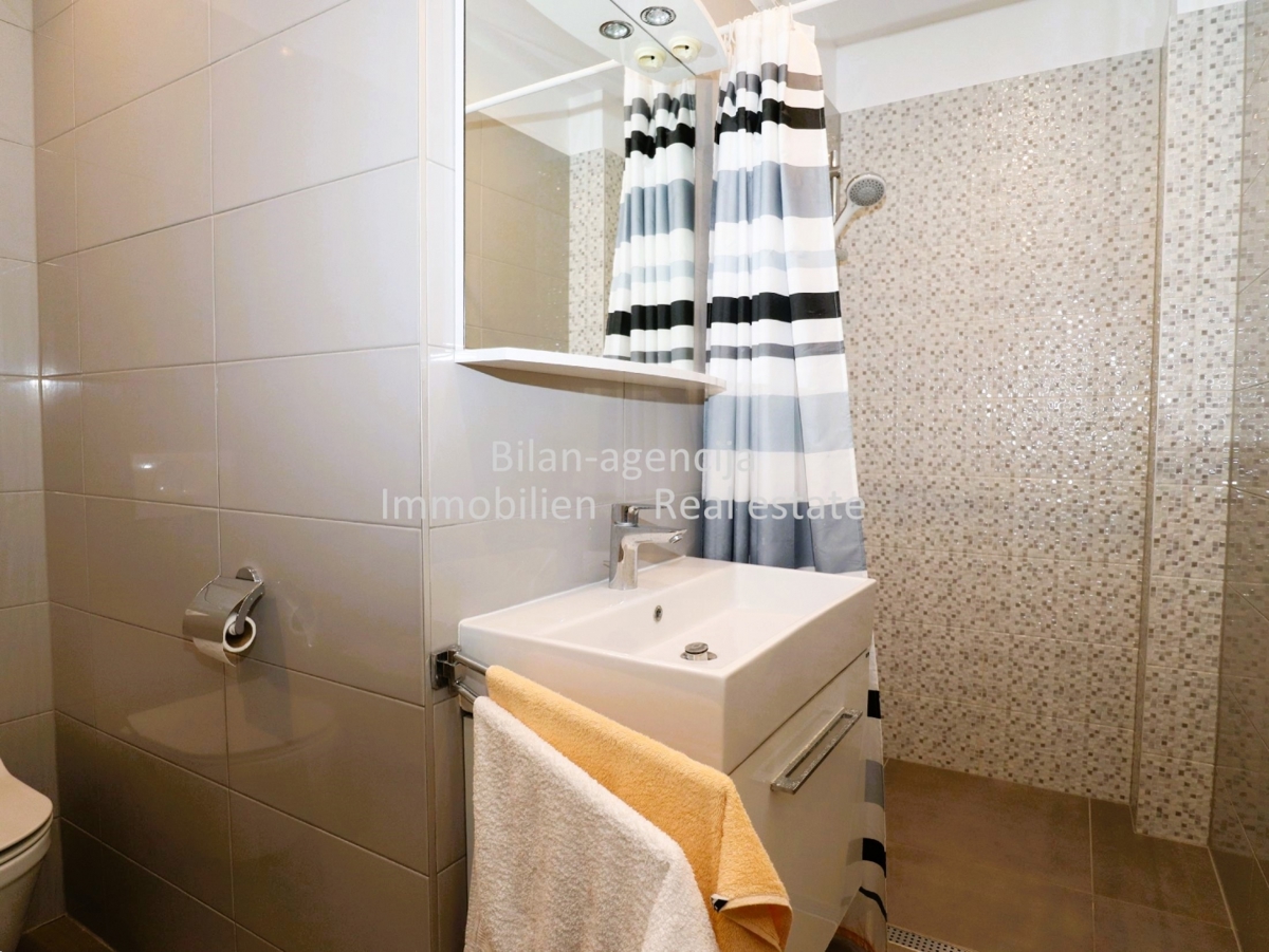 Apartma/Stanovanje Vodice, 170m2