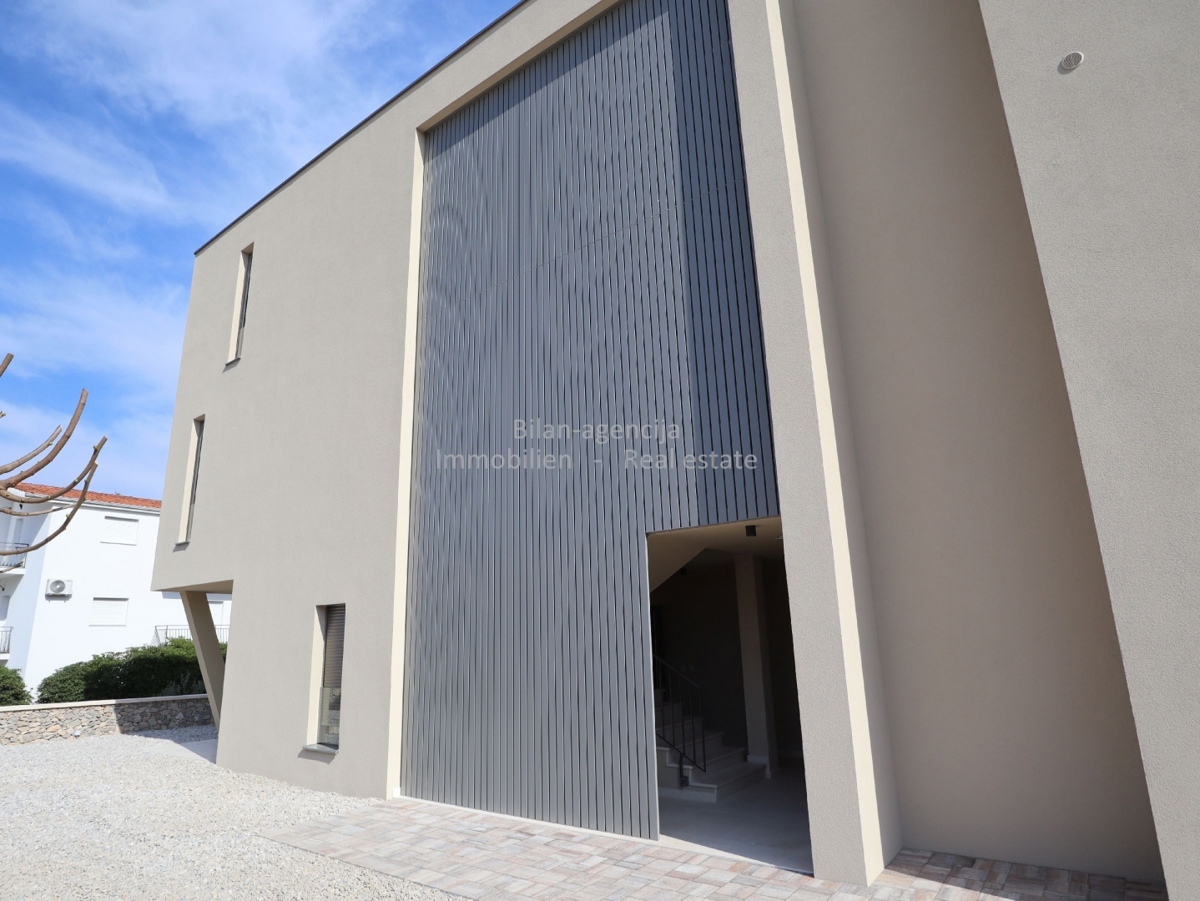 Apartma/Stanovanje Vodice, 131m2