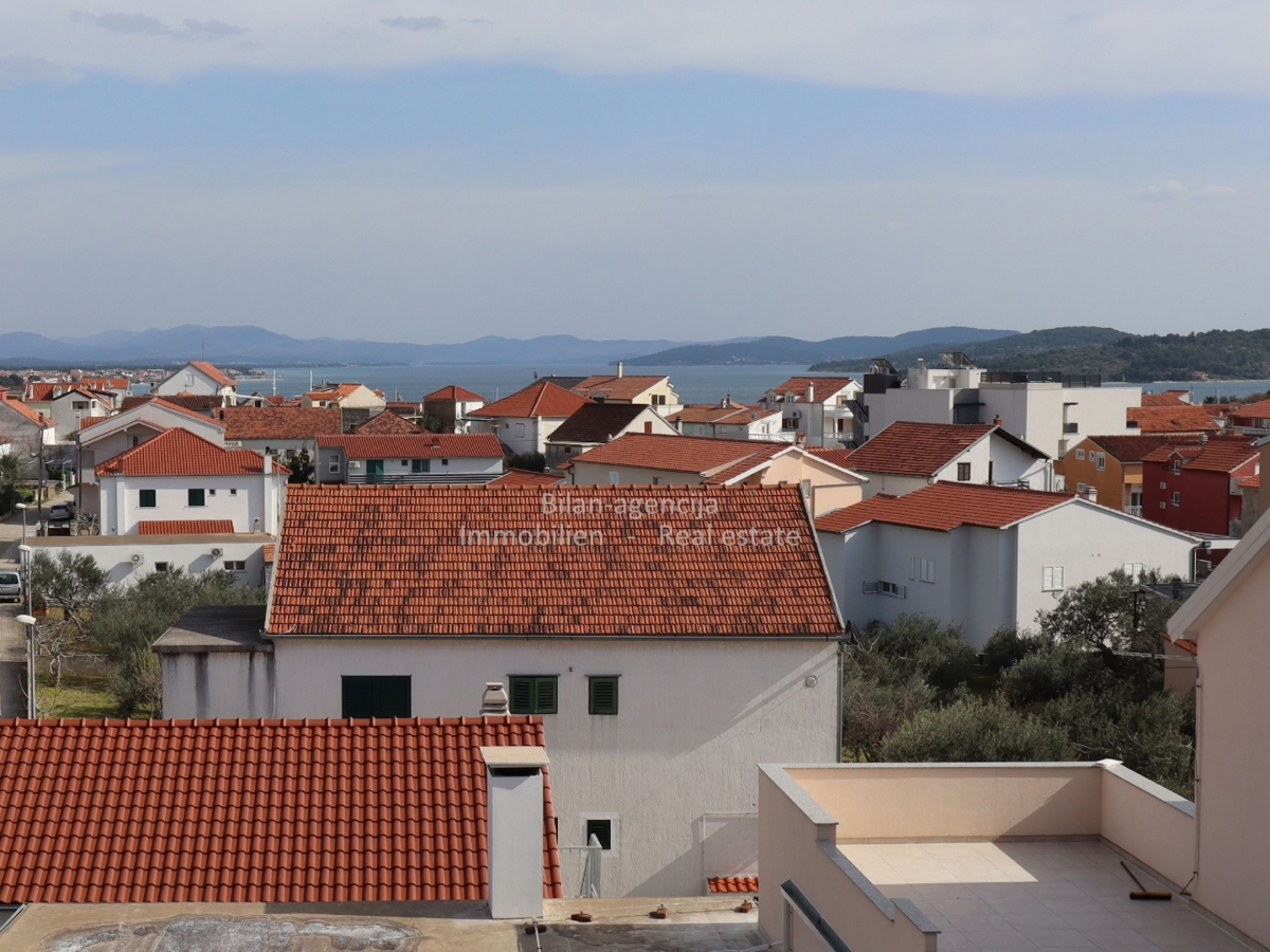 Apartma/Stanovanje Vodice, 131m2