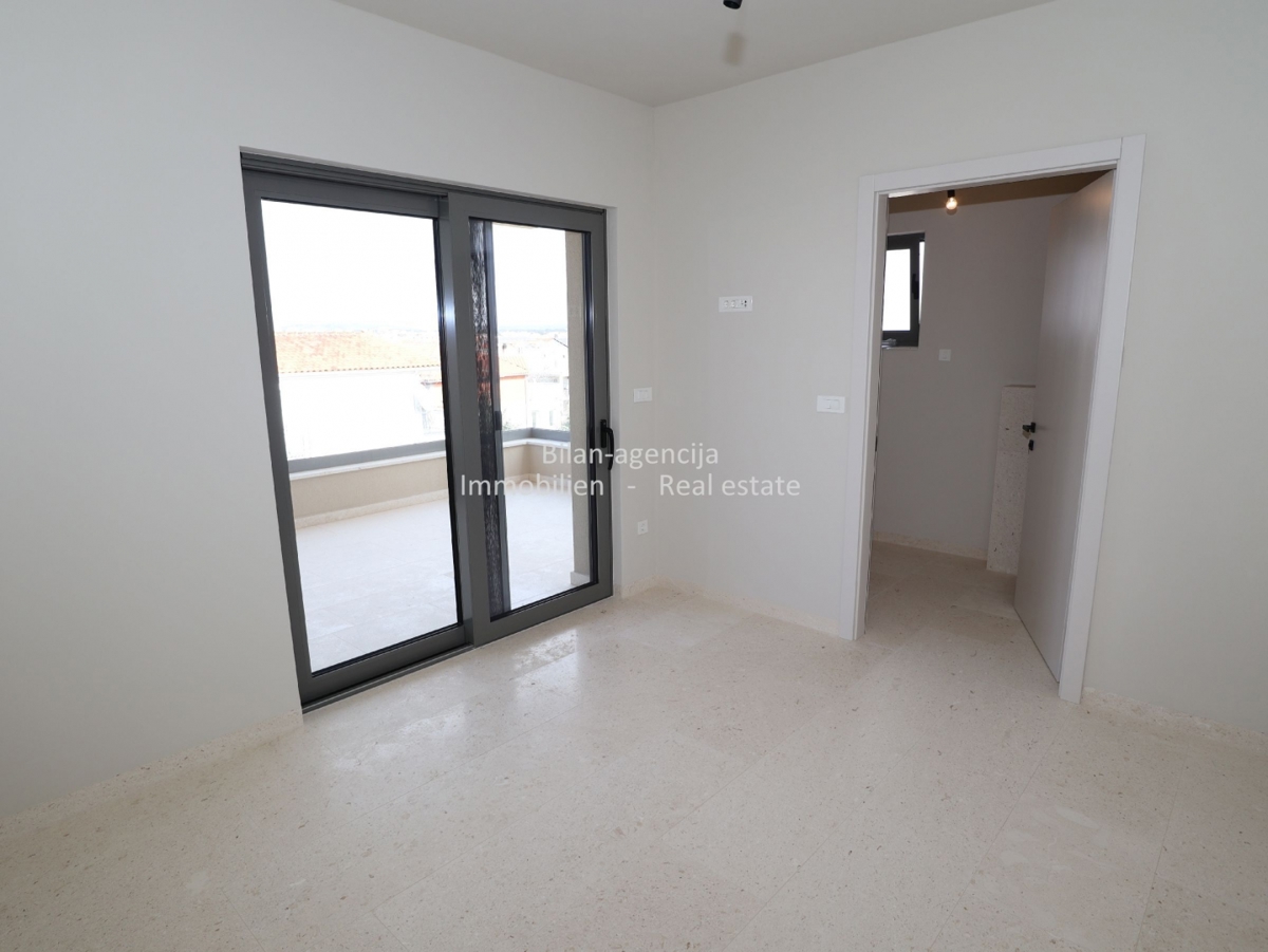 Apartma/Stanovanje Vodice, 131m2