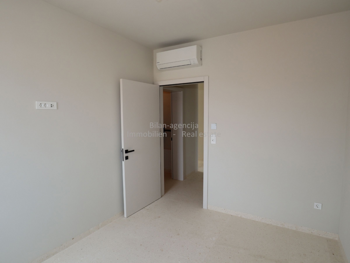 Apartma/Stanovanje Vodice, 131m2