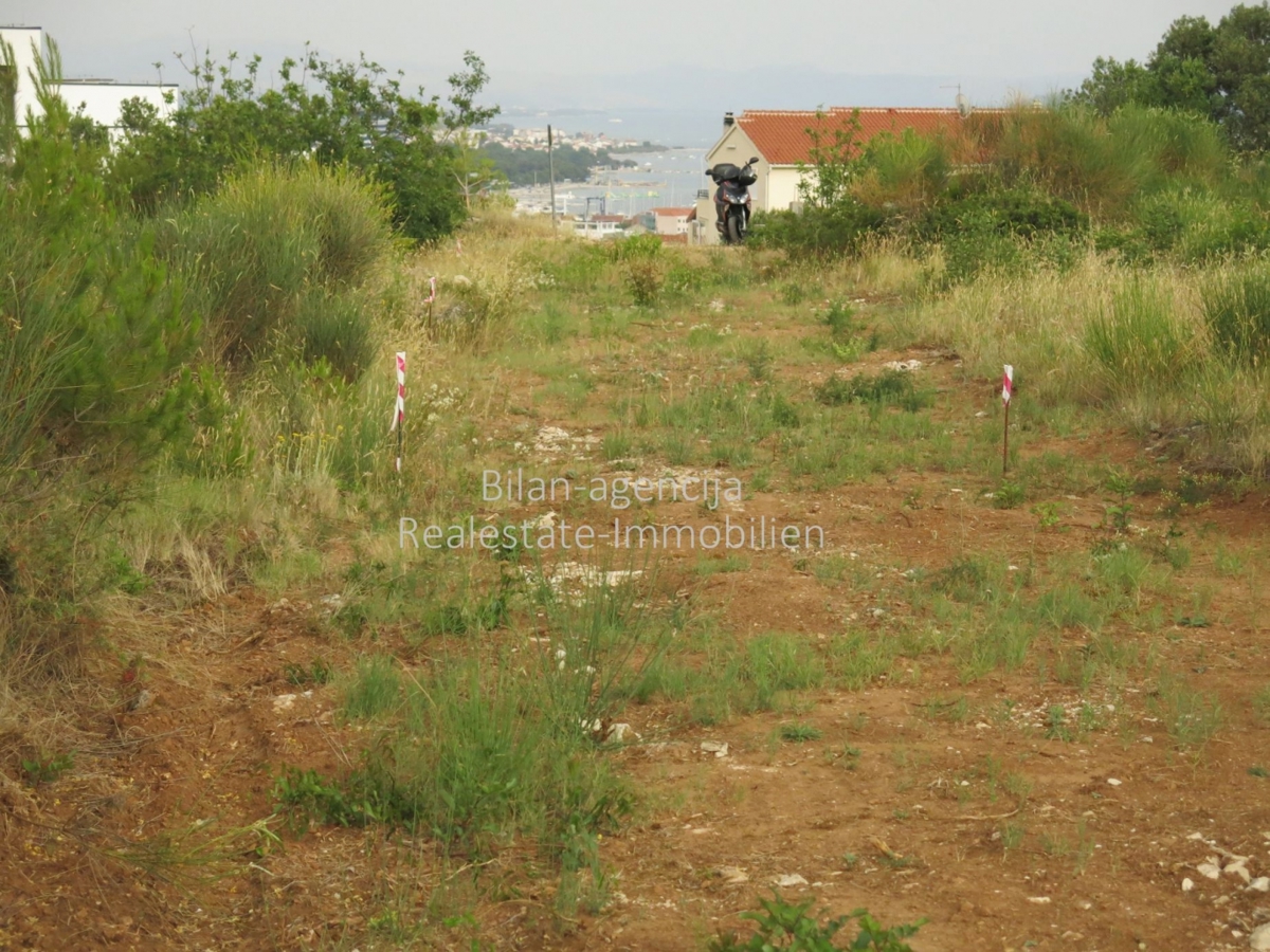 Zemljišče Vodice, 875m2
