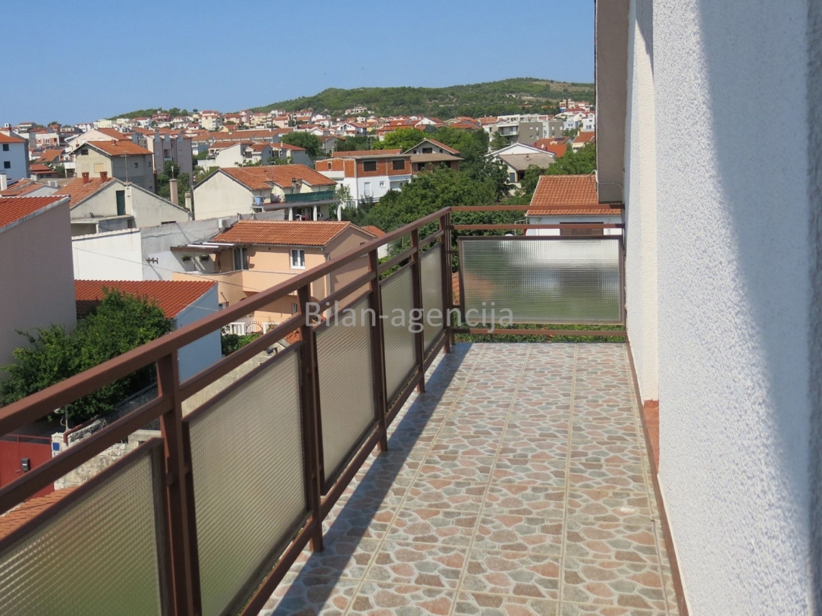 Hiša Vodice, 361m2