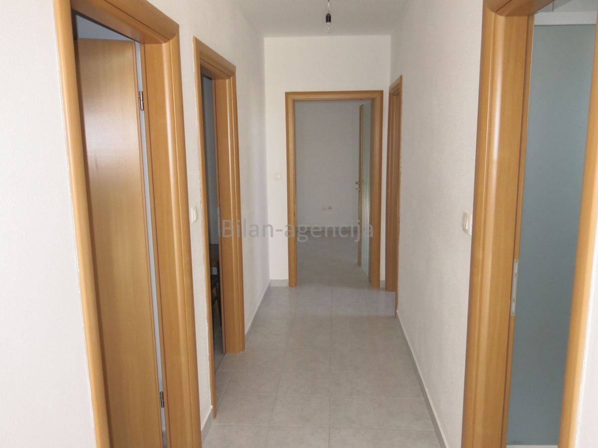 Hiša Vodice, 361m2