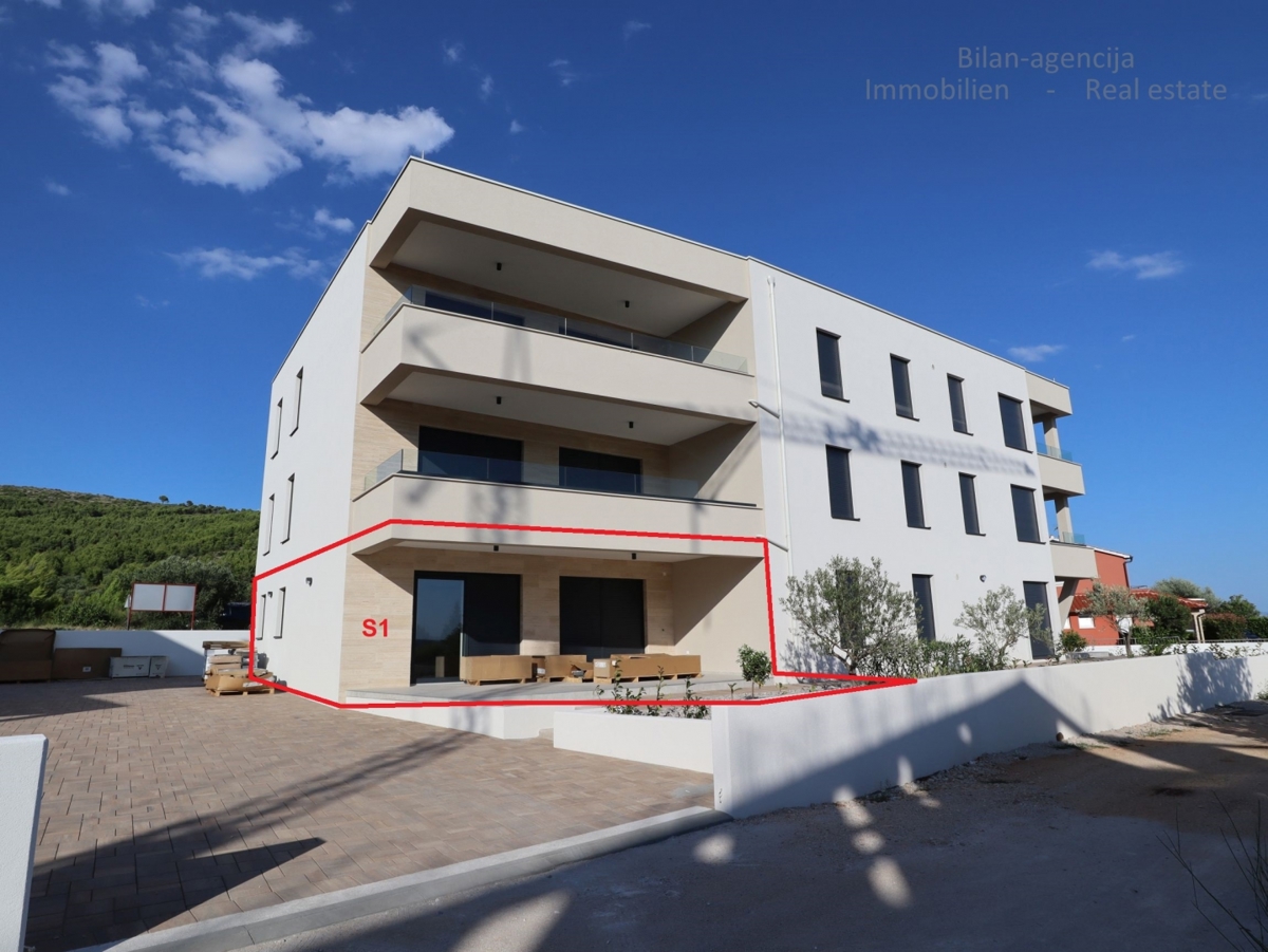 Tribunj, novogradnja, pritličje, vrt, 299.000 €, 97.56m2