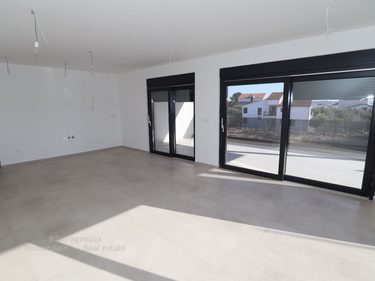 Apartma/Stanovanje Tribunj, 133m2