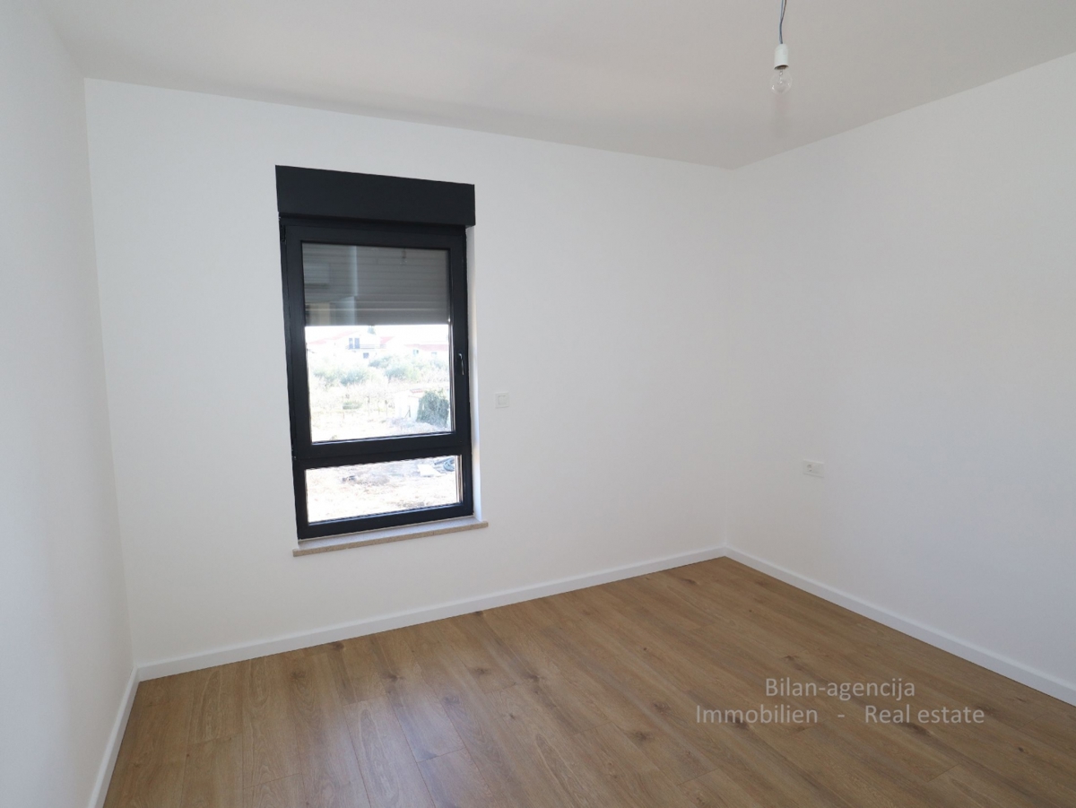 Apartma/Stanovanje Tribunj, 133m2