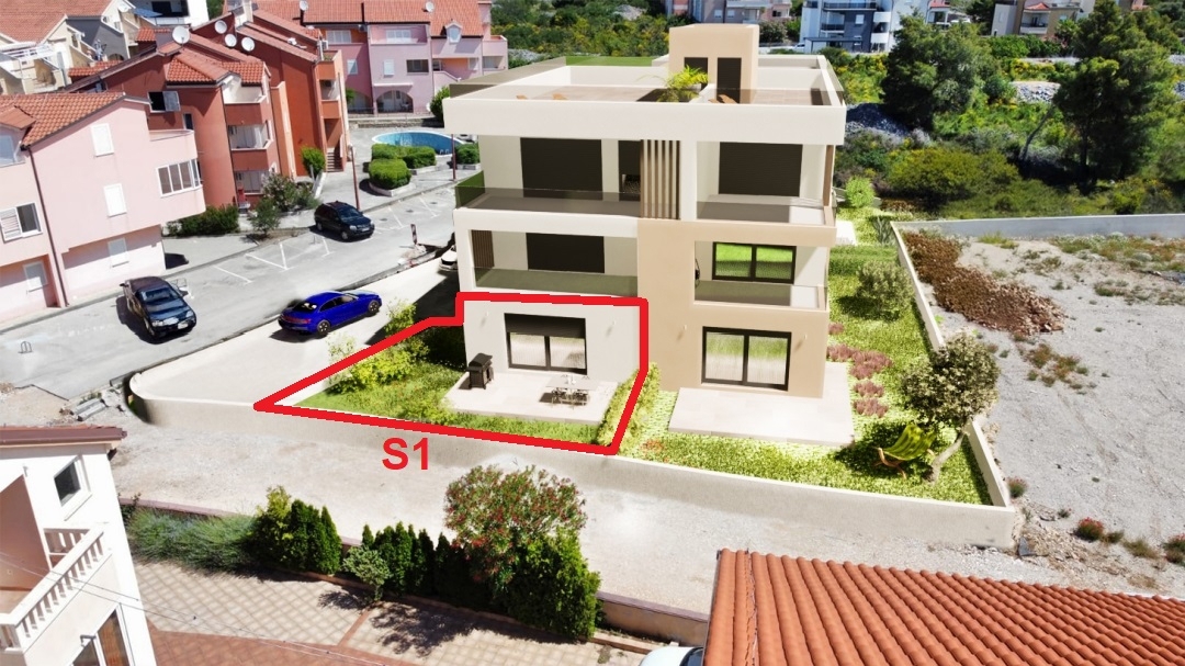 Vodice, Srima, stanovanje v pritličju, vrt