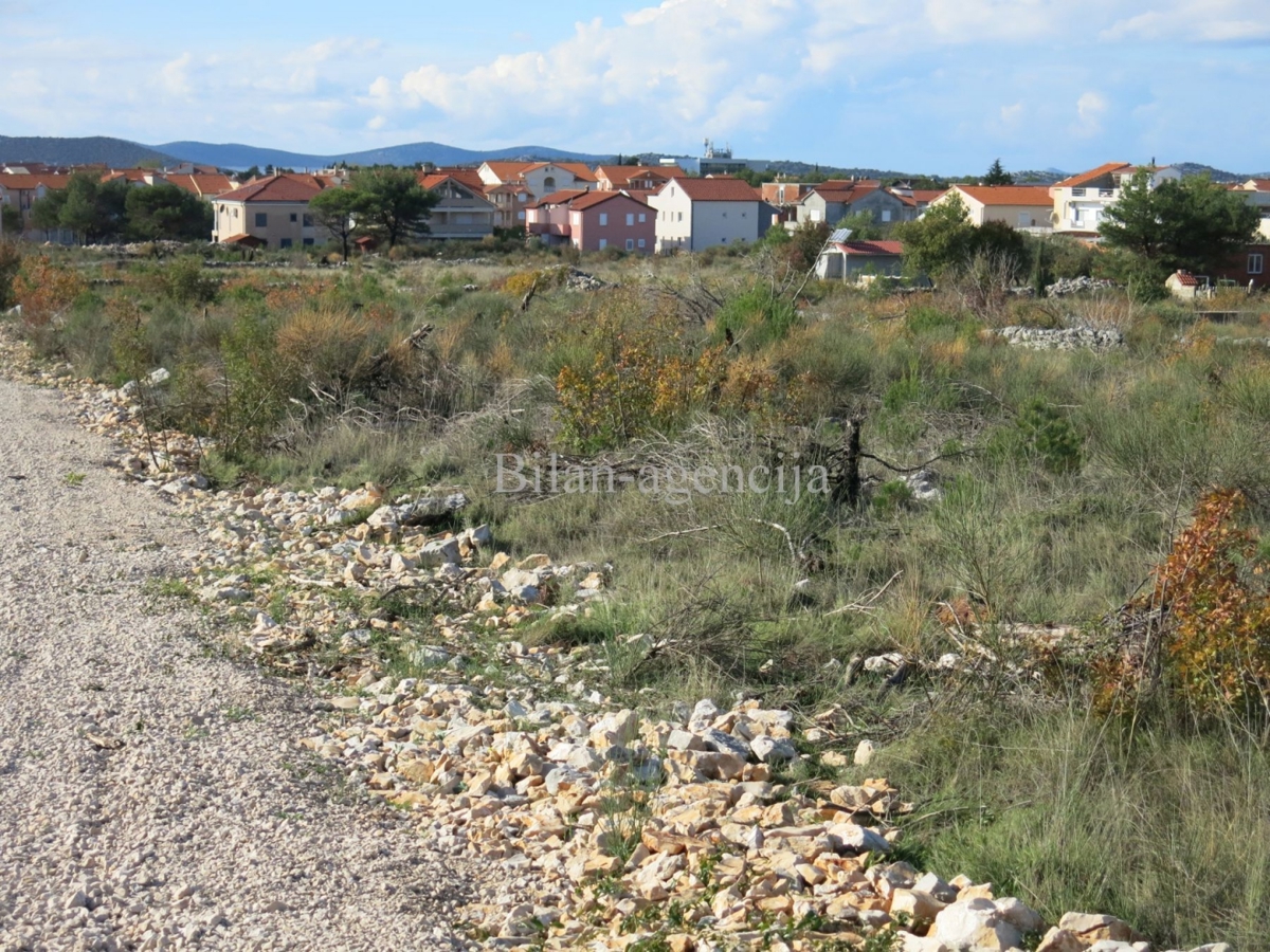 Zemljišče Vodice, 11.000m2