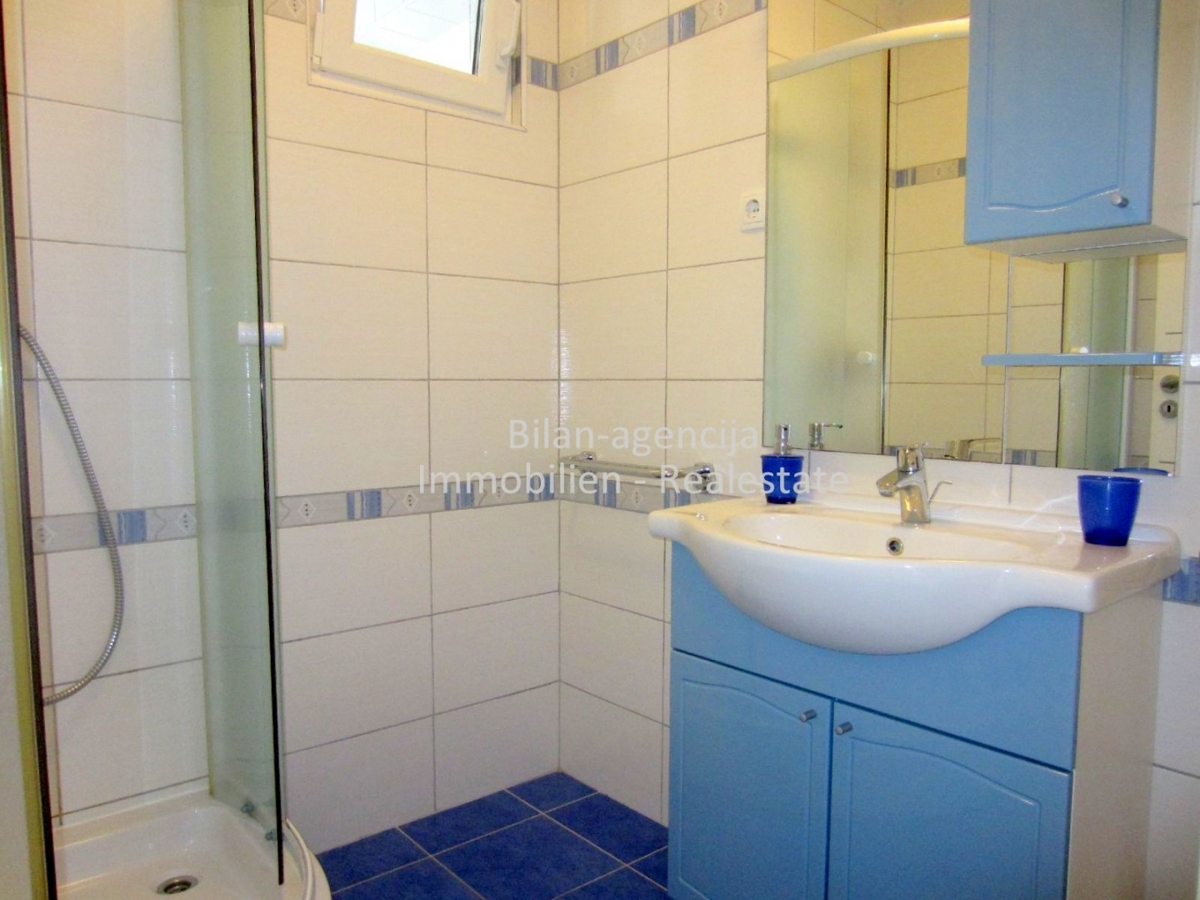 Apartma/Stanovanje Vodice, 98,09m2