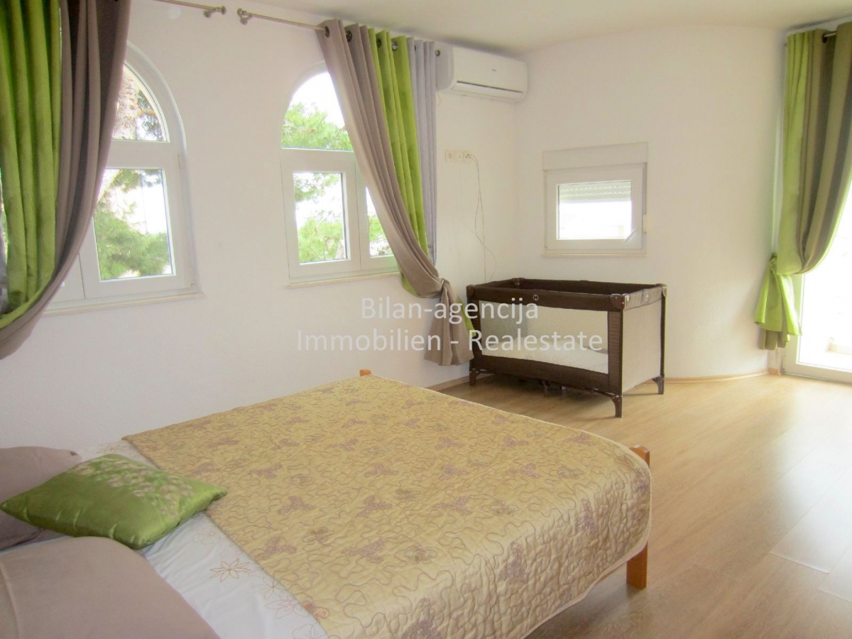 Apartma/Stanovanje Vodice, 98,09m2