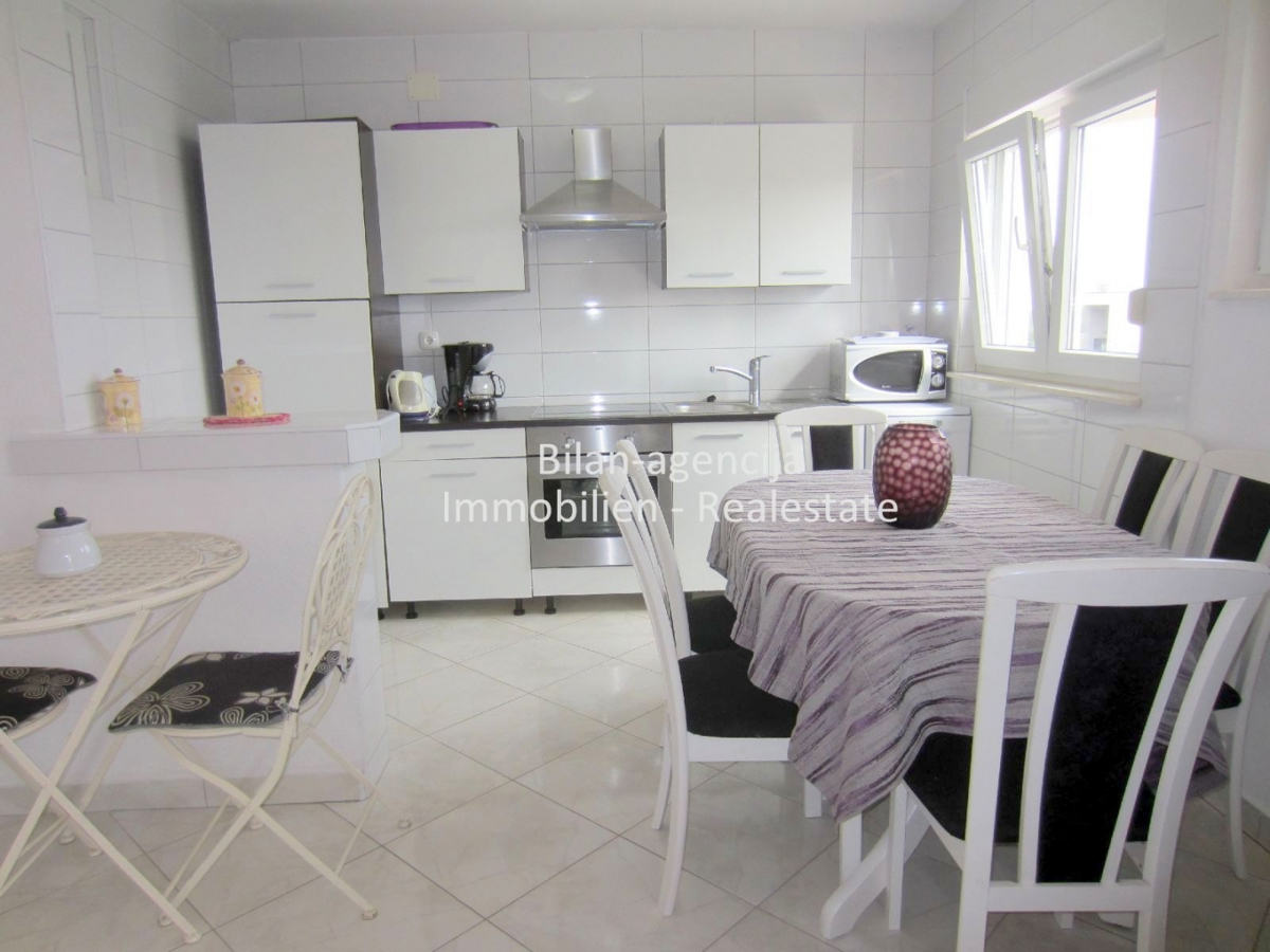 Apartma/Stanovanje Vodice, 98,09m2
