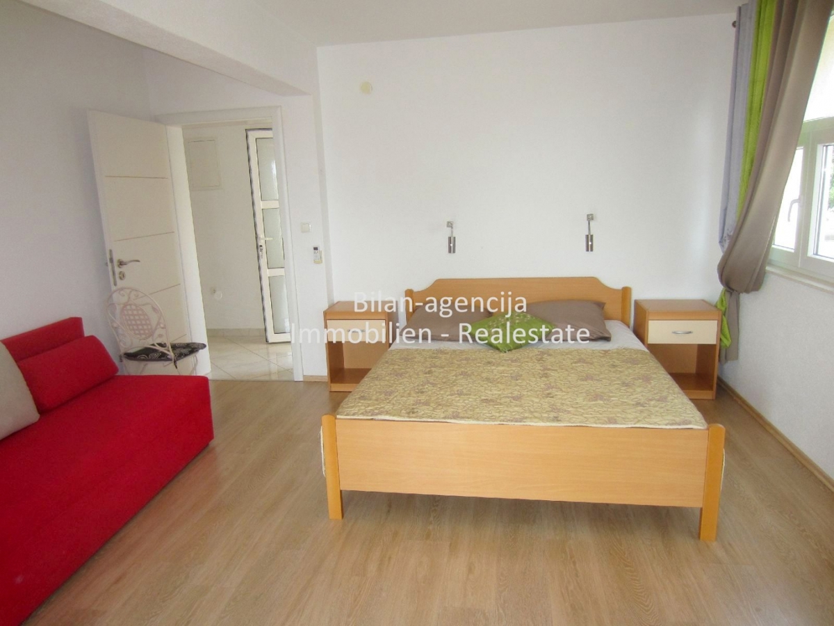 Apartma/Stanovanje Vodice, 98,09m2