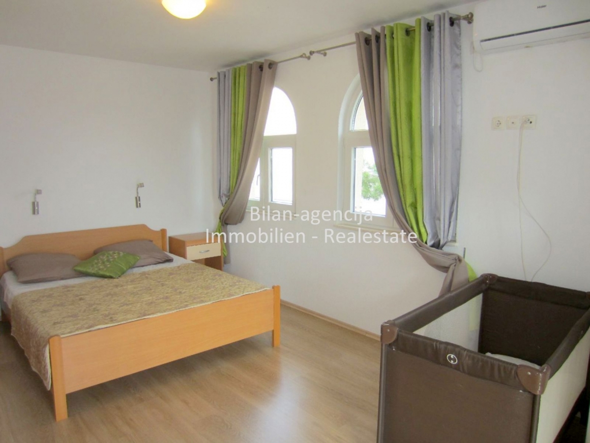 Apartma/Stanovanje Vodice, 98,09m2