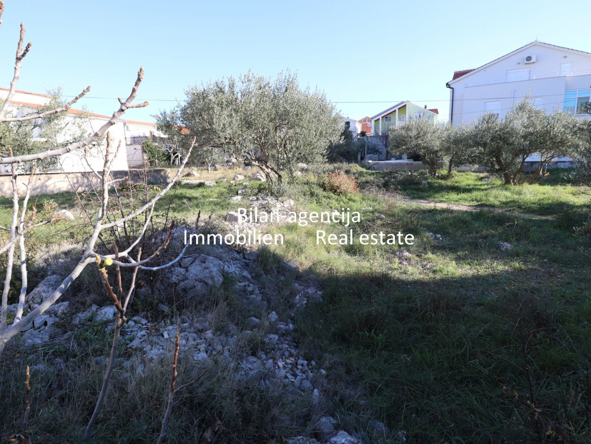 Stavbno zemljišče, širši center, Vodice, površina 453 m2