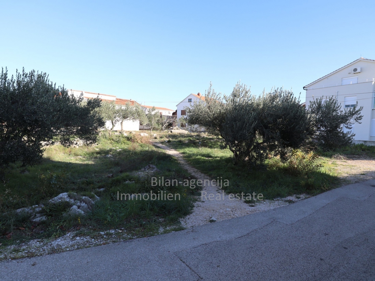 Stavbno zemljišče, širši center, Vodice, površina 453 m2