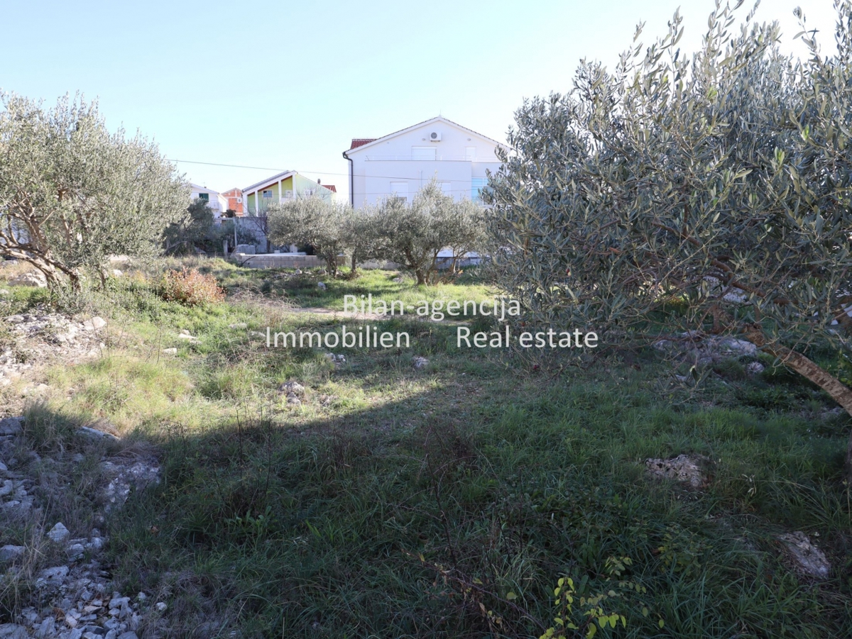 Stavbno zemljišče, širši center, Vodice, površina 453 m2