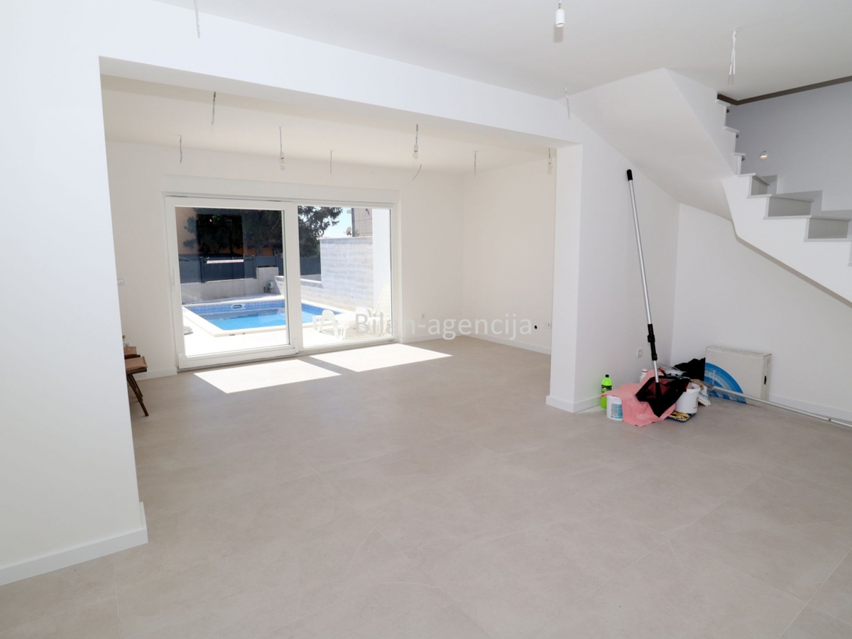 Hiša Tribunj, 195,16m2