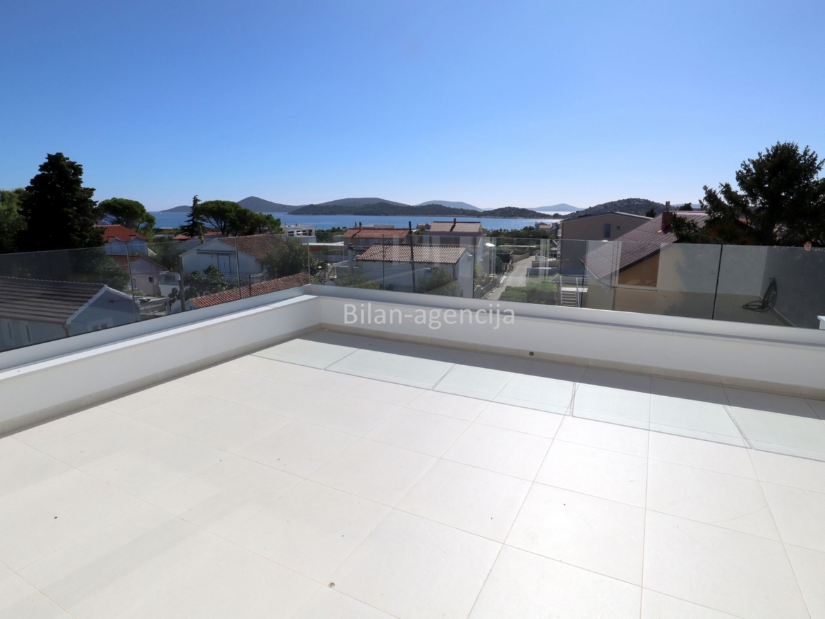 Hiša Tribunj, 195,16m2