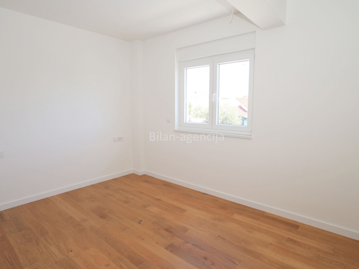 Hiša Tribunj, 195,16m2