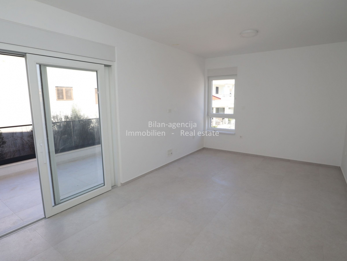 Stanovanje, novogradnja, 1. nadstropje, Vodice