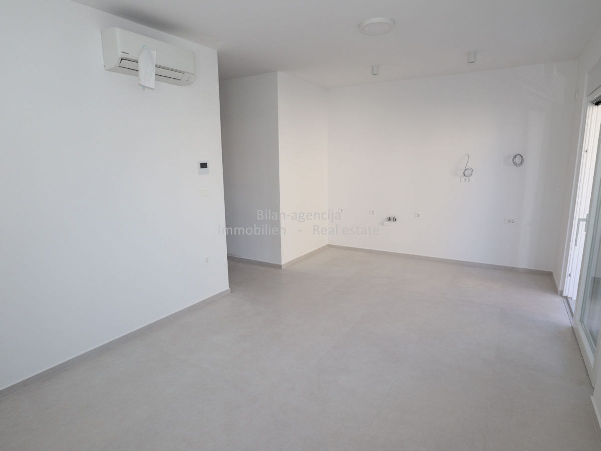 Stanovanje, novogradnja, 1. nadstropje, Vodice