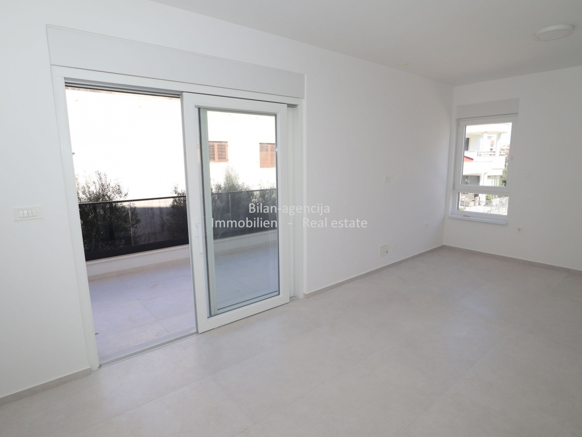 Stanovanje, novogradnja, 1. nadstropje, Vodice