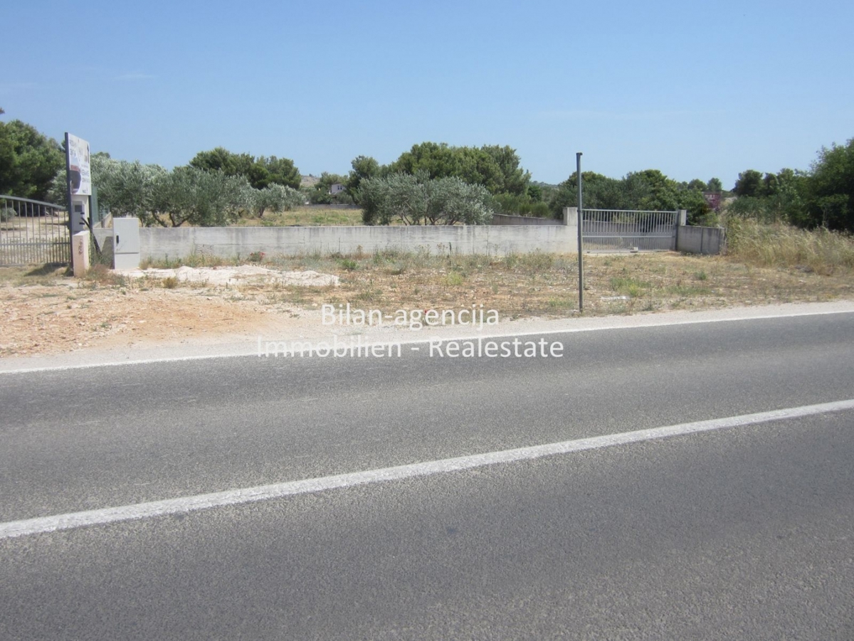 Zemljišče Vodice, 2.680m2