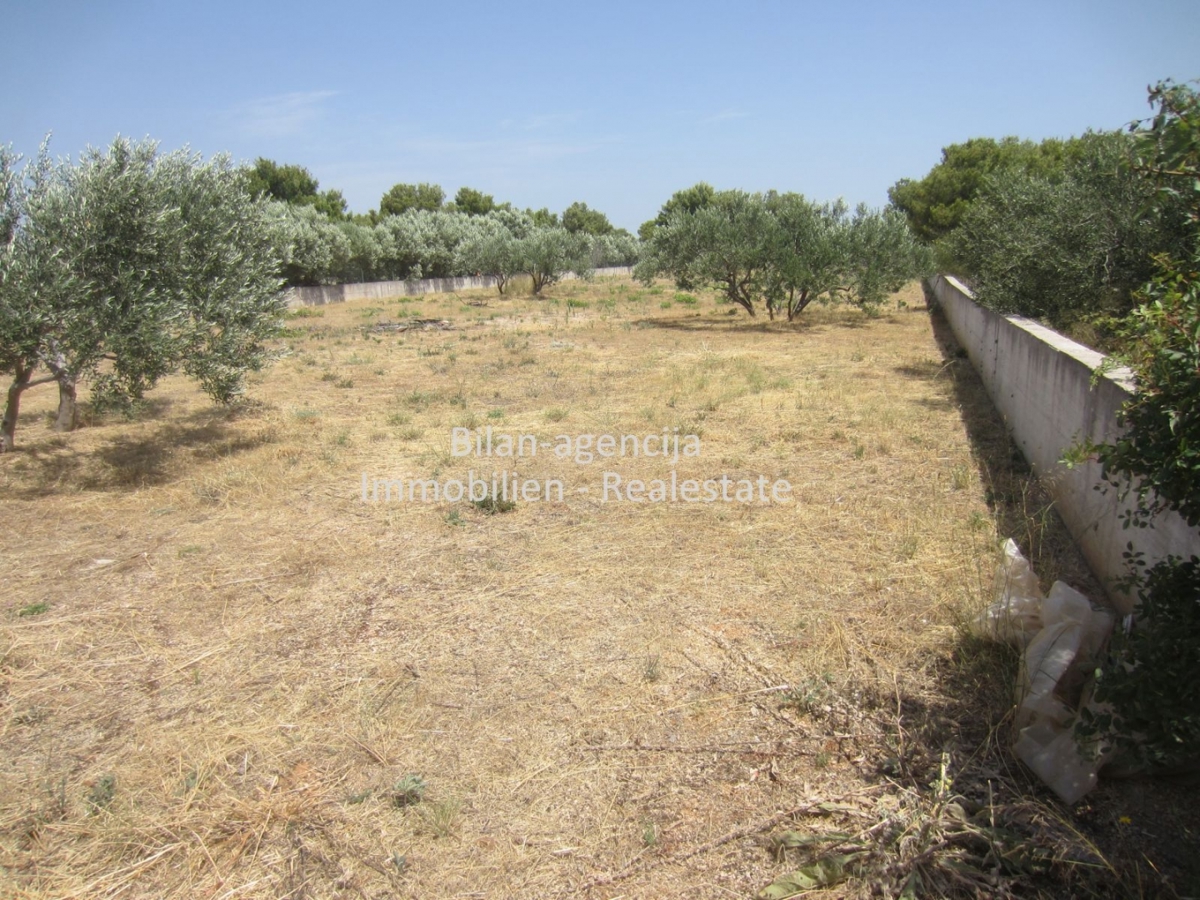 Zemljišče Vodice, 2.680m2