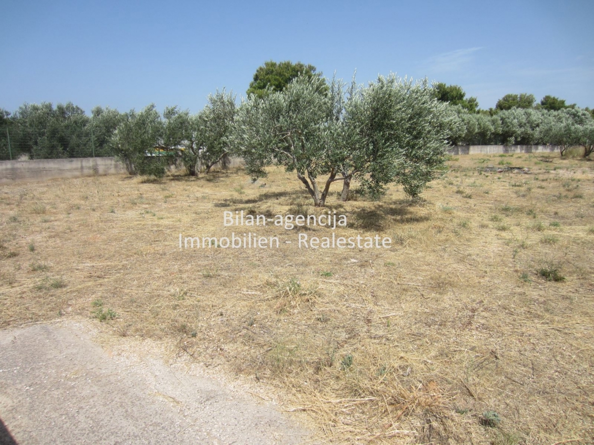 Zemljišče Vodice, 2.680m2
