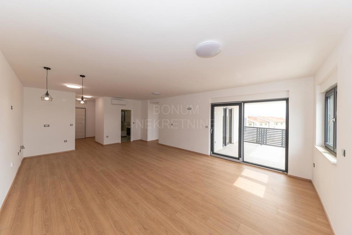  Apartma v novogradnji, prvo nadstropje, Vodice