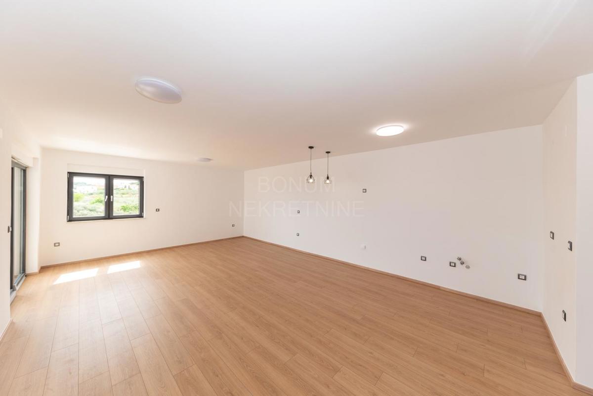  Apartma v novogradnji, prvo nadstropje, Vodice