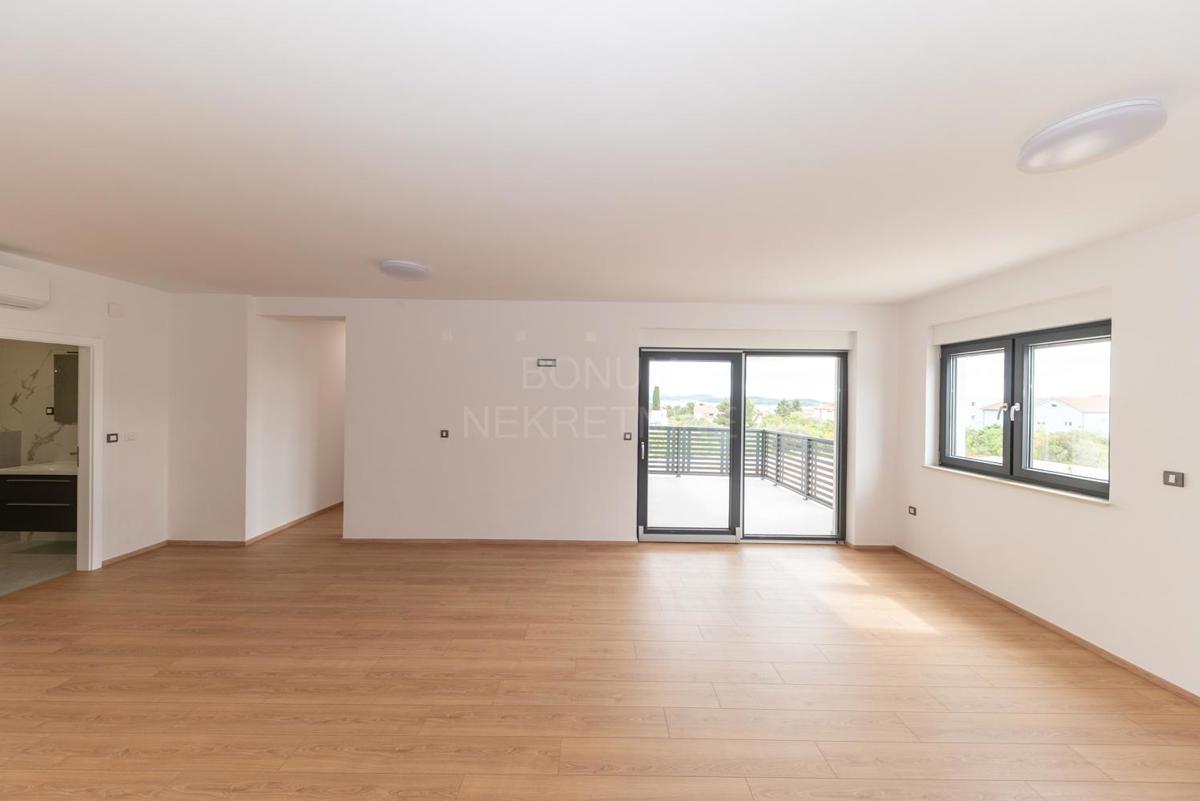  Apartma v novogradnji, prvo nadstropje, Vodice