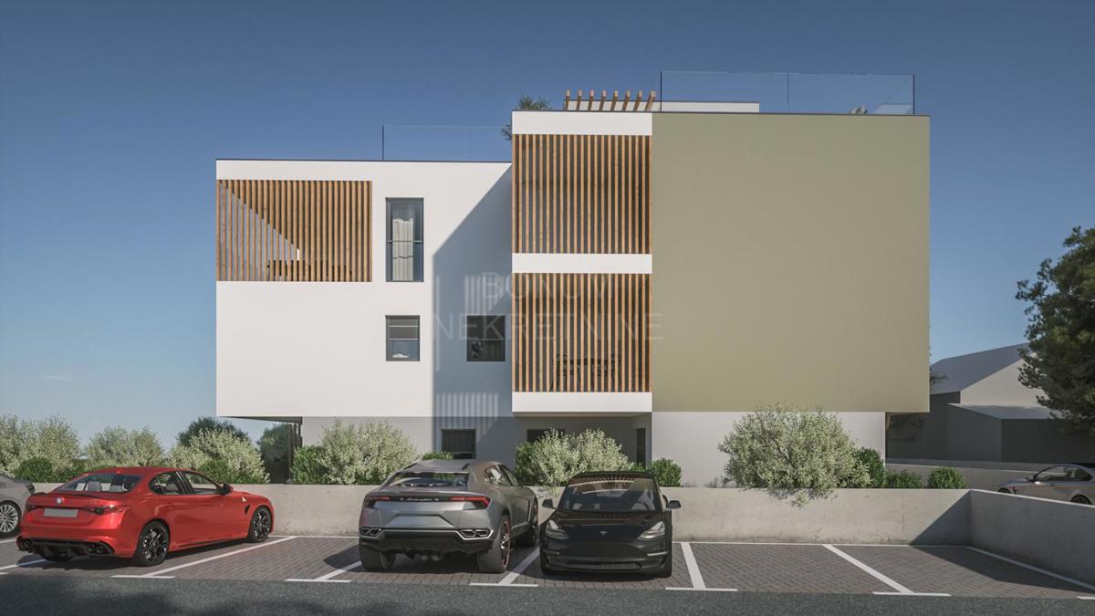 Apartma z dvoriščem v centru mesta, Vodice