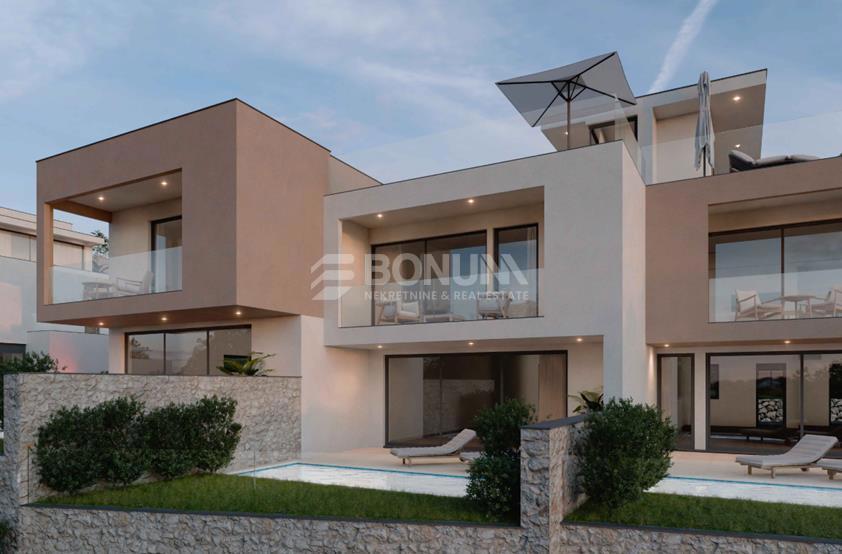 Hiša z bazenom v novogradnji, Vodice – mirna lokacija blizu morja