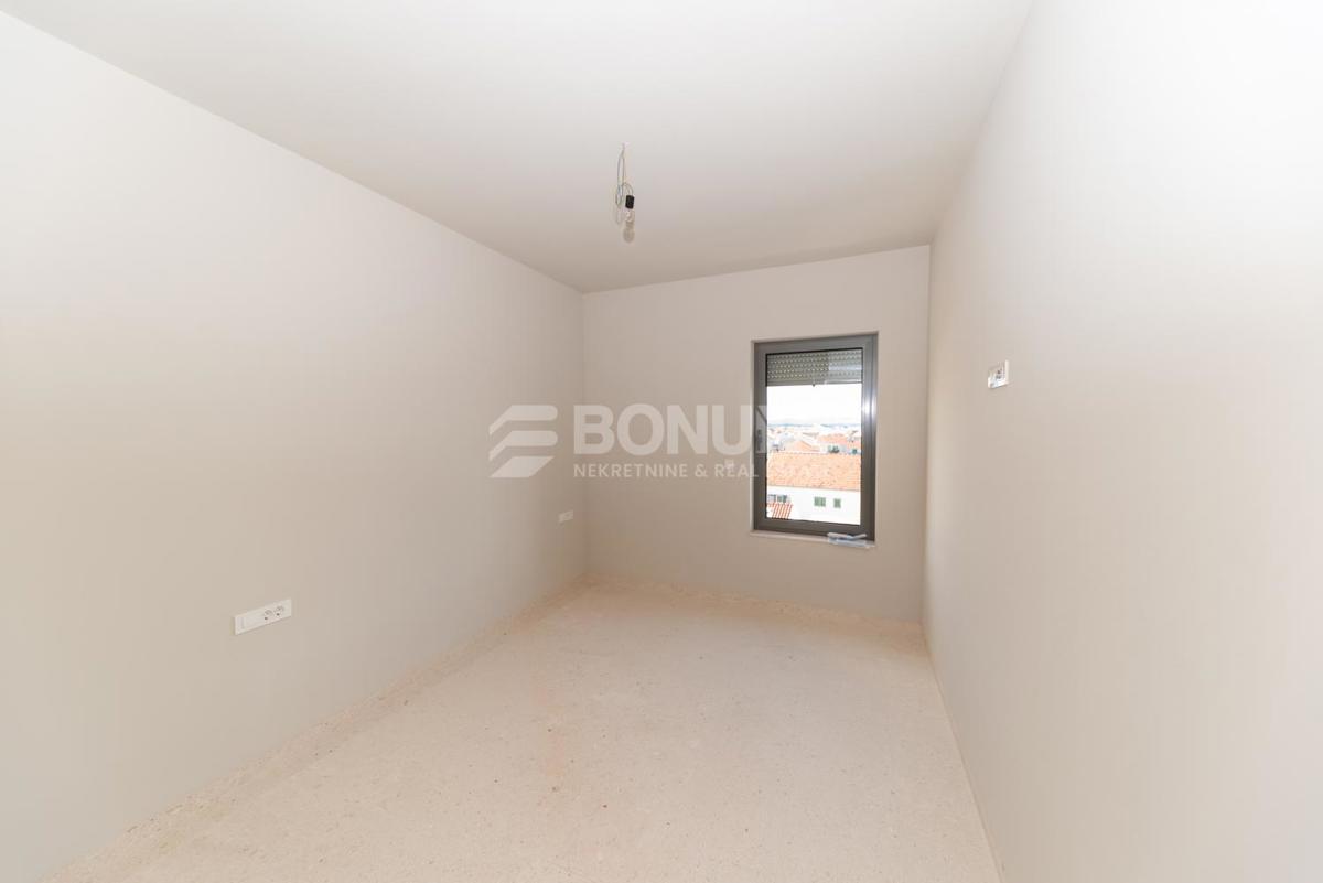 Apartma v centru z odličnim razgledom, Vodice